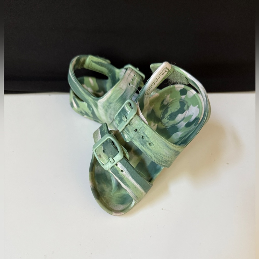 Cat & Jack Green Camouflage Kids Sandals
